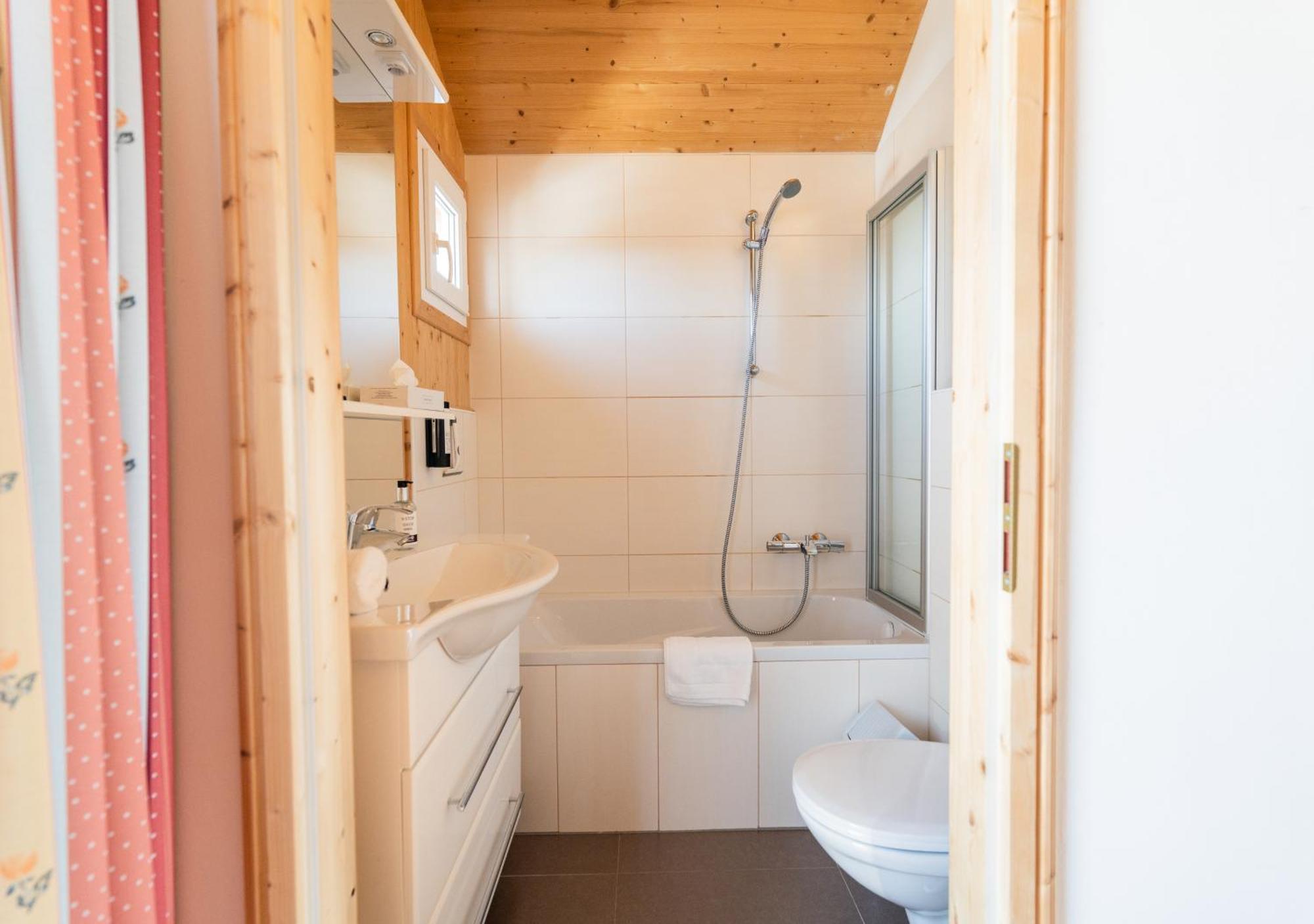 1A Chalet Eck - Wandern, Grillen, Panorama Sauna! Klippitztorl Ngoại thất bức ảnh